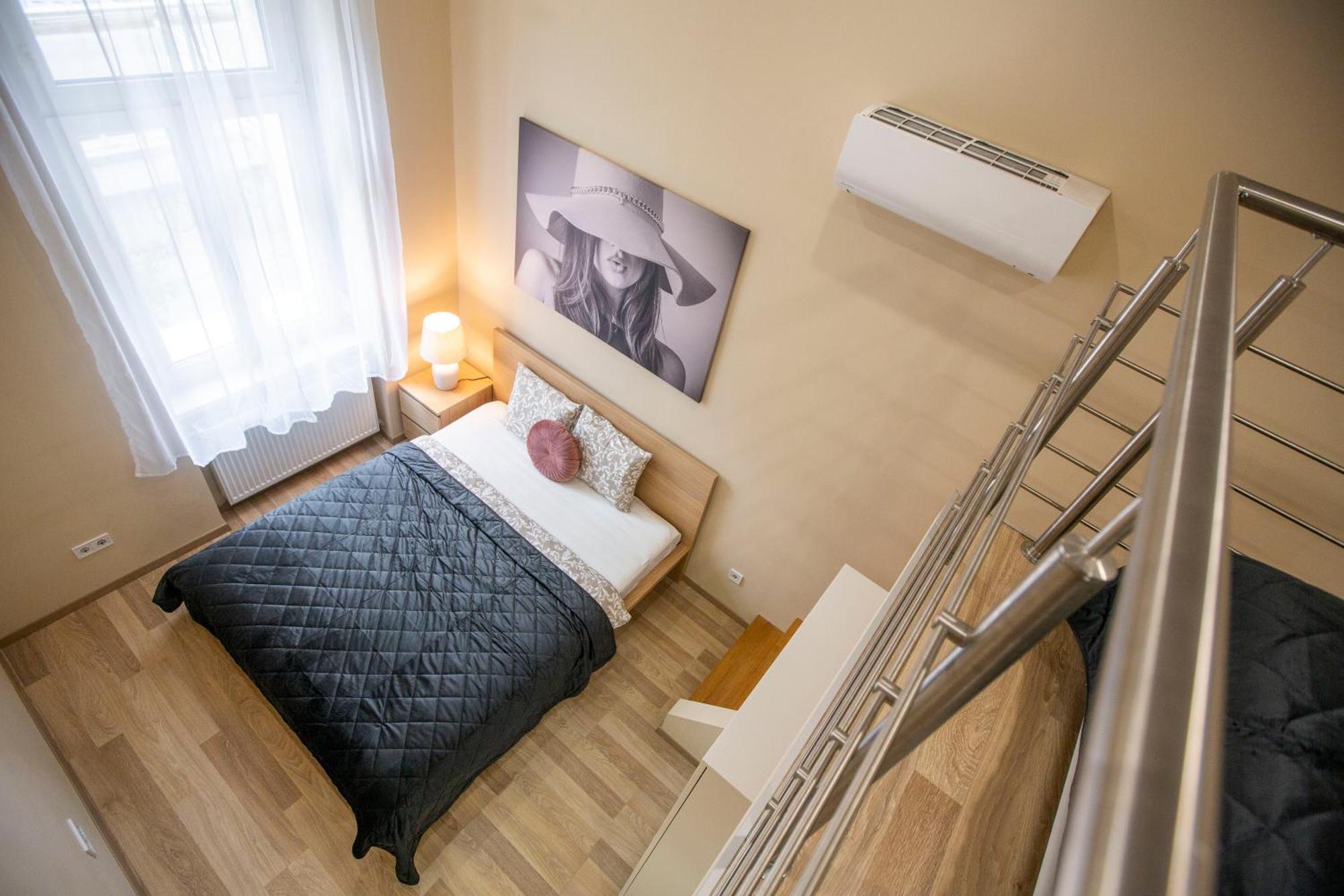 Spacious Bajcsy Residence In The Heart Of Budapest Esterno foto