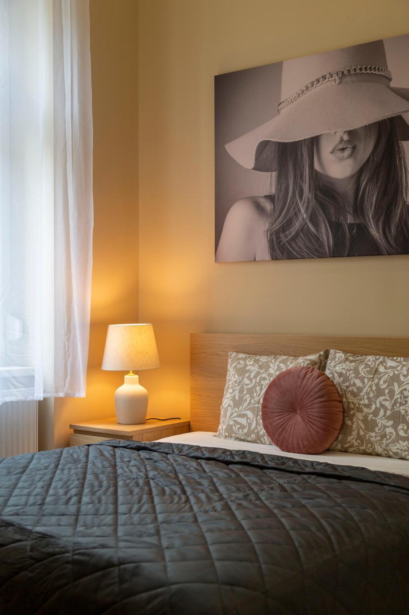 Spacious Bajcsy Residence In The Heart Of Budapest Esterno foto