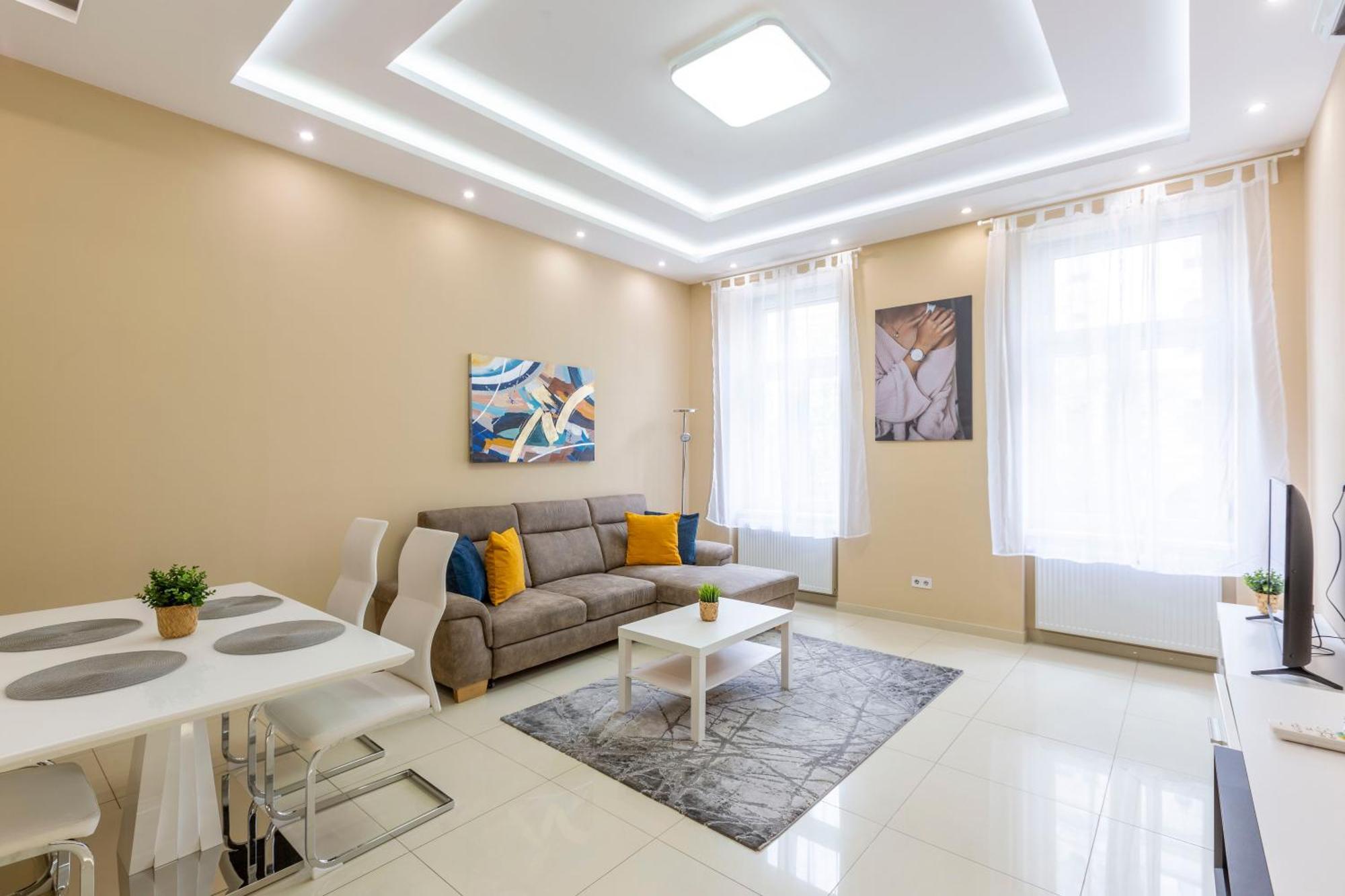 Spacious Bajcsy Residence In The Heart Of Budapest Esterno foto